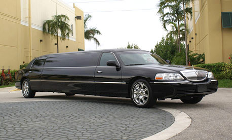St Cloud Black Lincoln Limo 